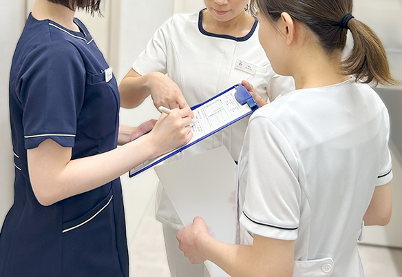 各職種が常に連携し患者さまを支えます
